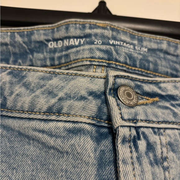 Old Navy Vintage Slim Light Blue Jeans plus size - Picture 2 of 2